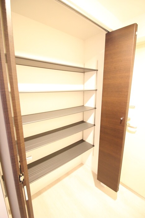 物件内観写真15　(靴箱)