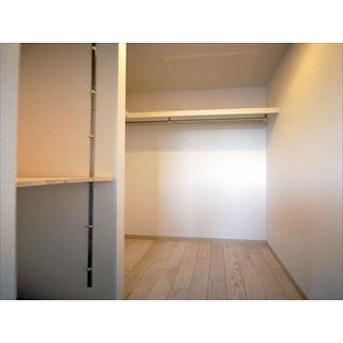 物件内観写真9　(収納)