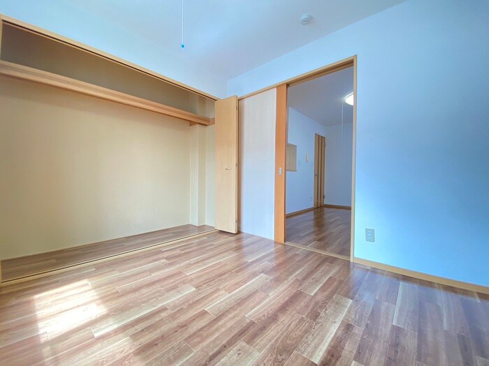 物件内観写真5　(居室)