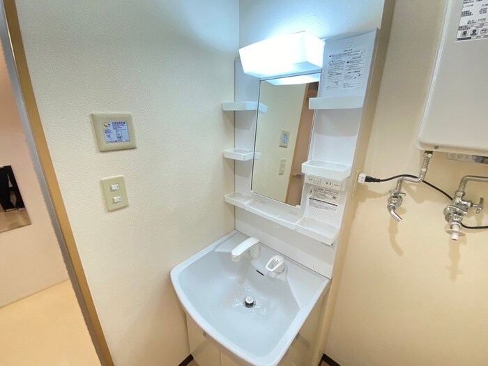 物件内観写真9　(洗面)