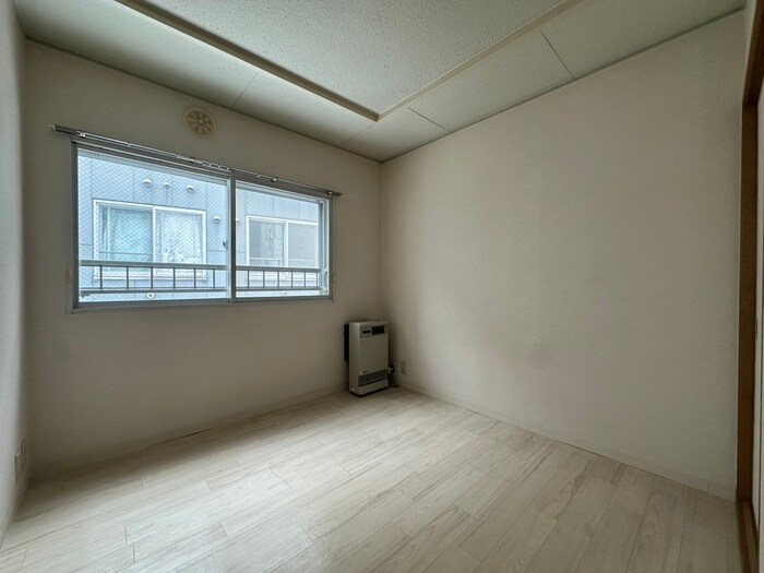 物件内観写真9　(居室)