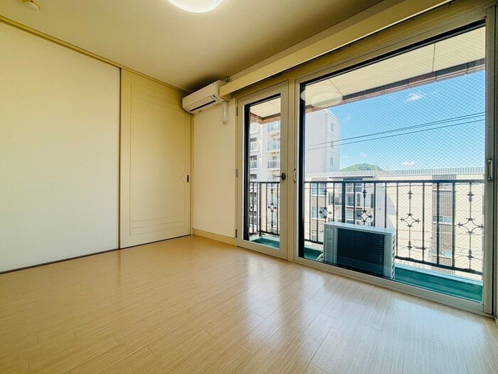 物件内観写真13　(居室)