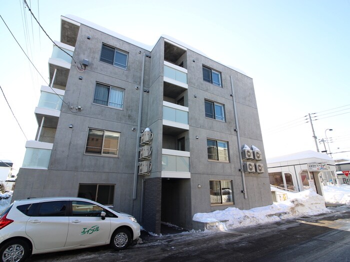 物件外観写真2　(外観写真)