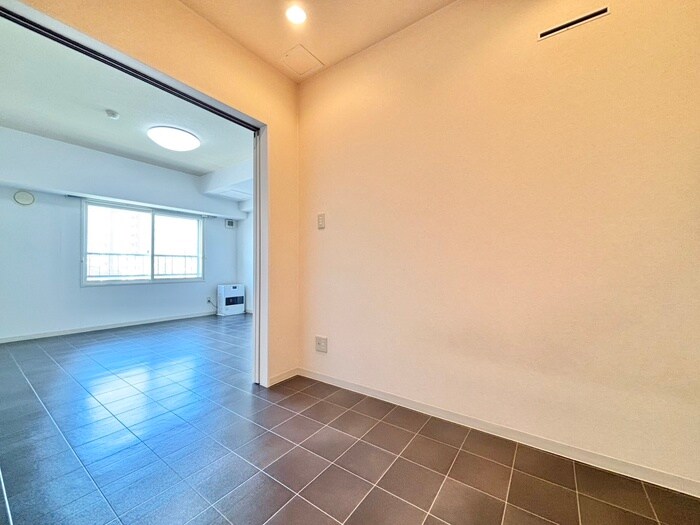 物件内観写真11　(居室)