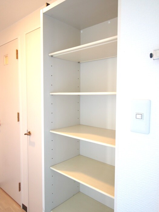 物件内観写真15　(靴箱)