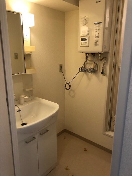 物件内観写真17　(洗濯機置場)