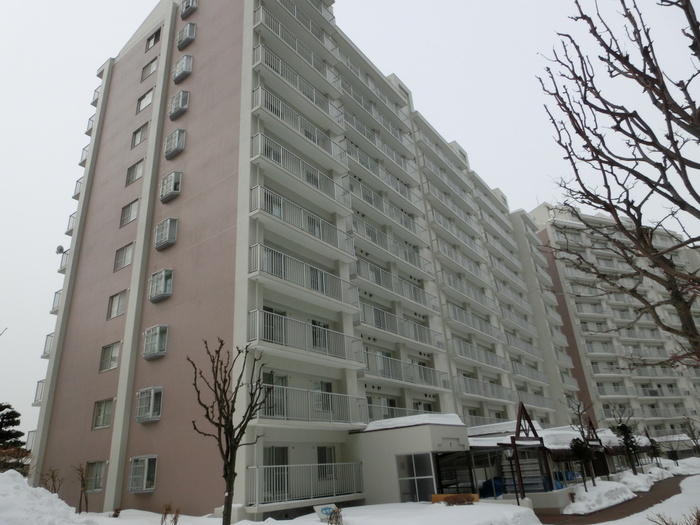 ﾊﾟｰｸｱﾍﾞﾆｭｰ参番館（９１１）