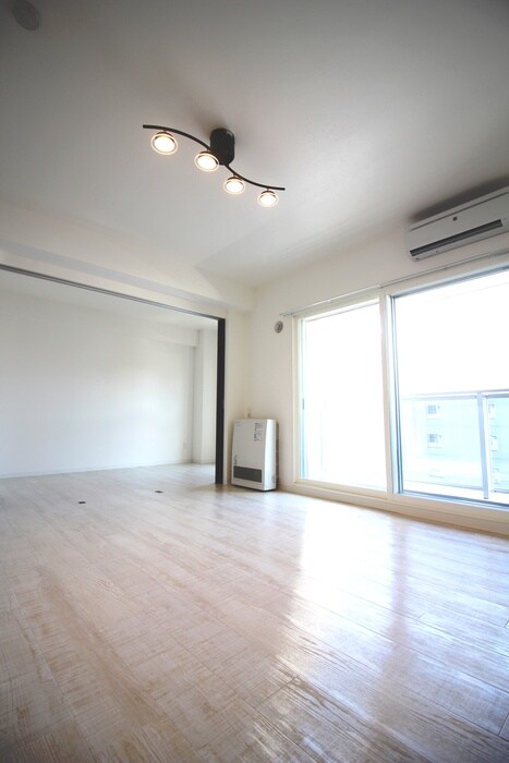 物件内観写真5　(居室)