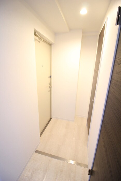 物件内観写真14　(玄関)