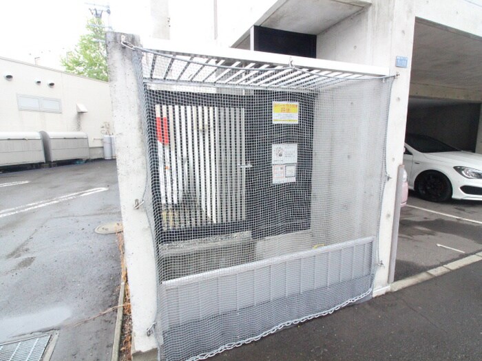 物件外観写真4　(建物設備)