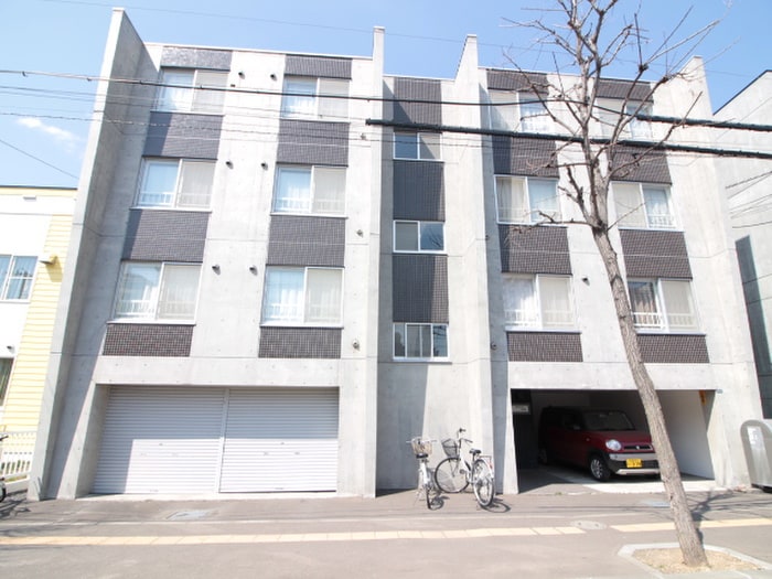 物件外観写真2　(外観写真)