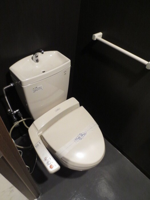 物件内観写真15　(トイレ)