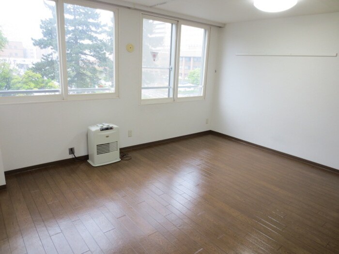 物件内観写真11　(居室)