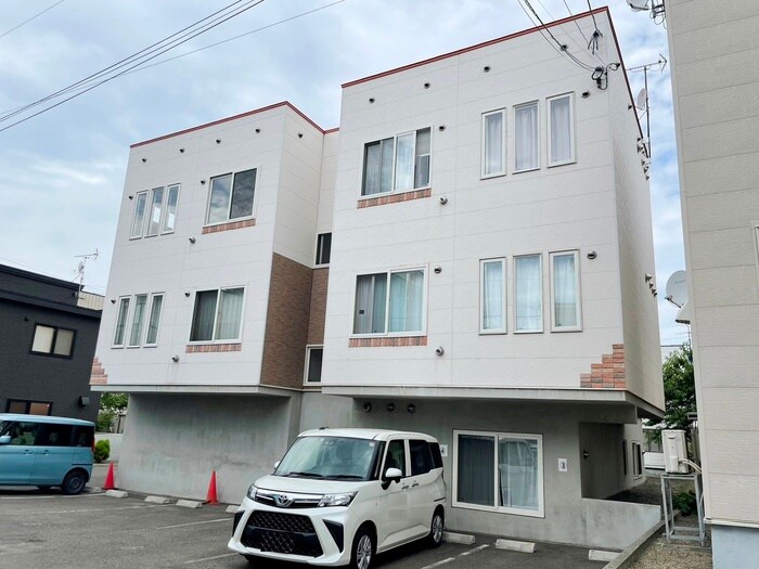 物件外観写真2　(外観写真)