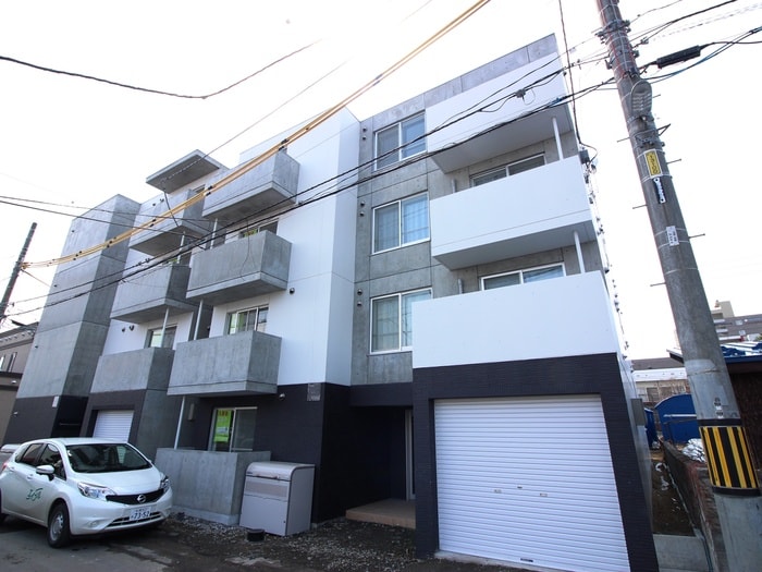 物件外観写真1　(外観写真)