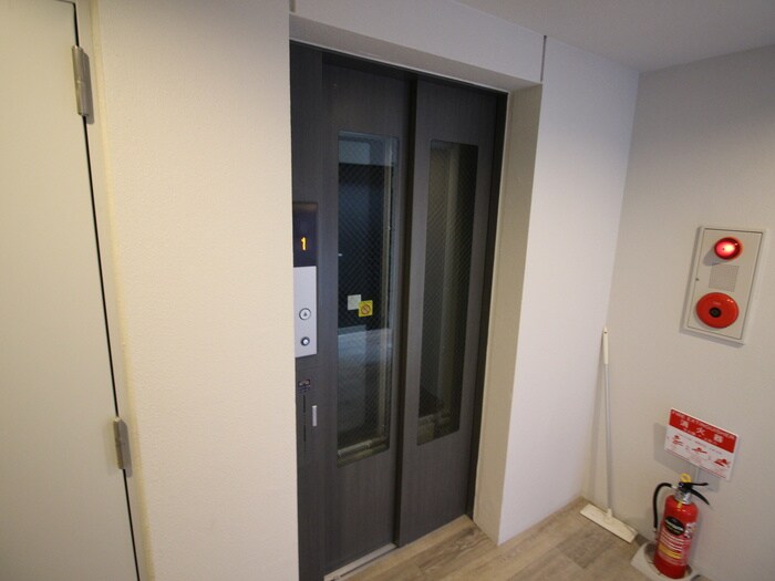 物件外観写真6　(建物設備)