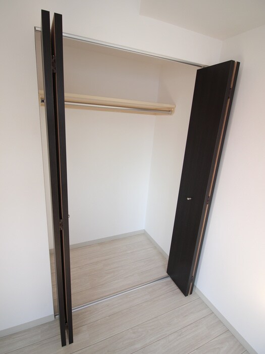 物件内観写真11　(収納)