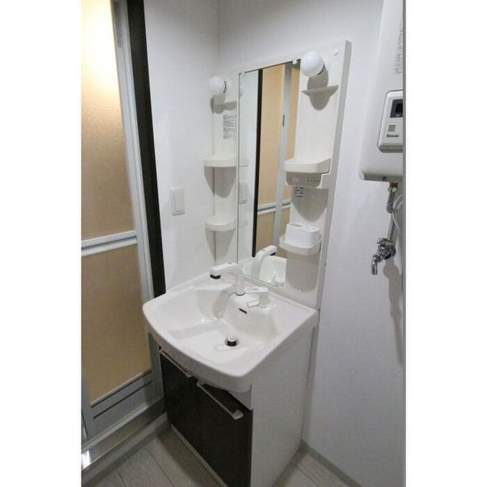 物件内観写真11　(洗面)