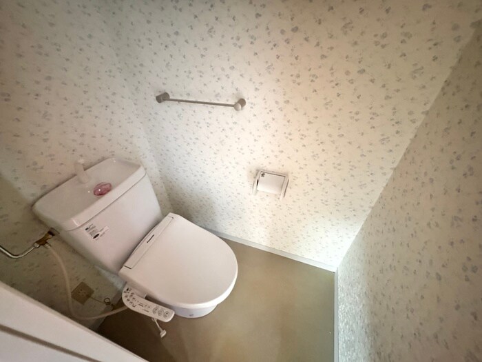 物件内観写真15　(トイレ)