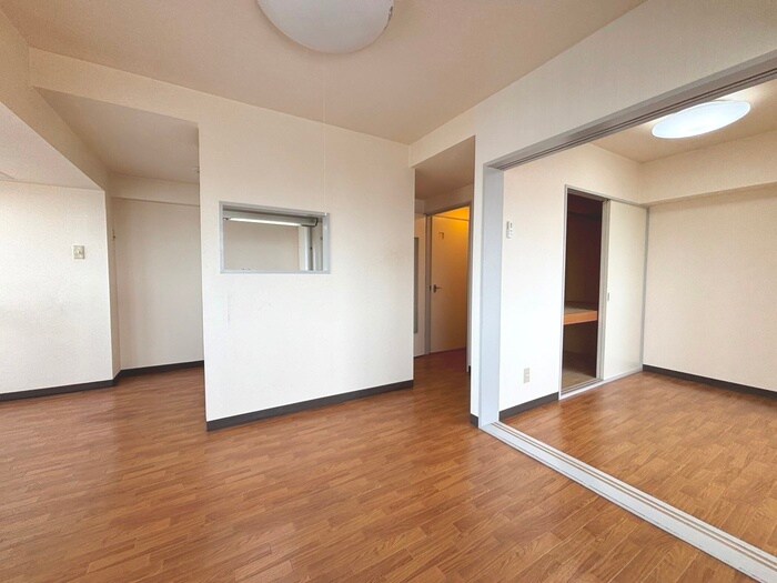 物件内観写真9　(居室)