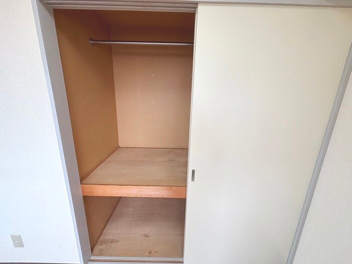 物件内観写真13　(収納)