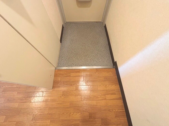物件内観写真19　(玄関)