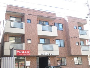カルフール恵大外観写真