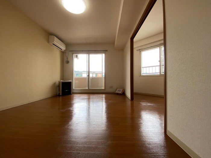 物件内観写真8　(居室)