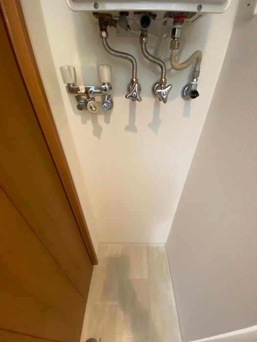 物件内観写真17　(洗濯機置場)