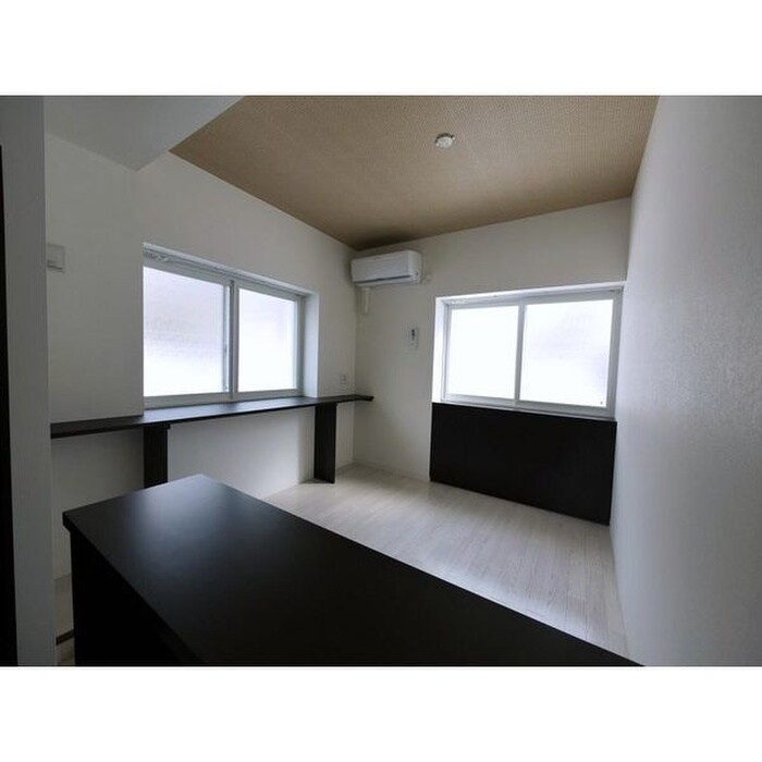 物件内観写真5　(居室)