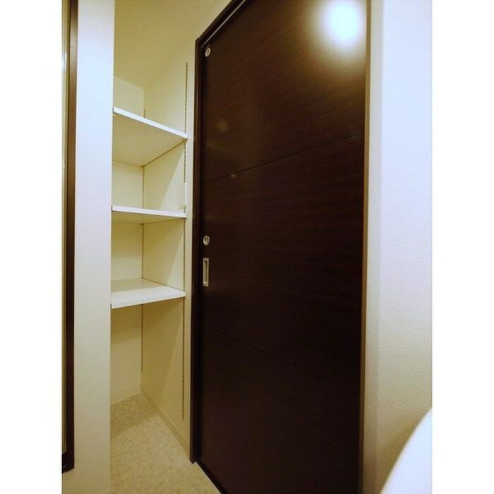 物件内観写真10　(靴箱)