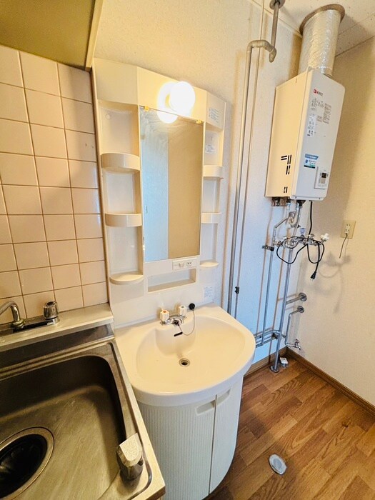 物件内観写真13　(洗面)