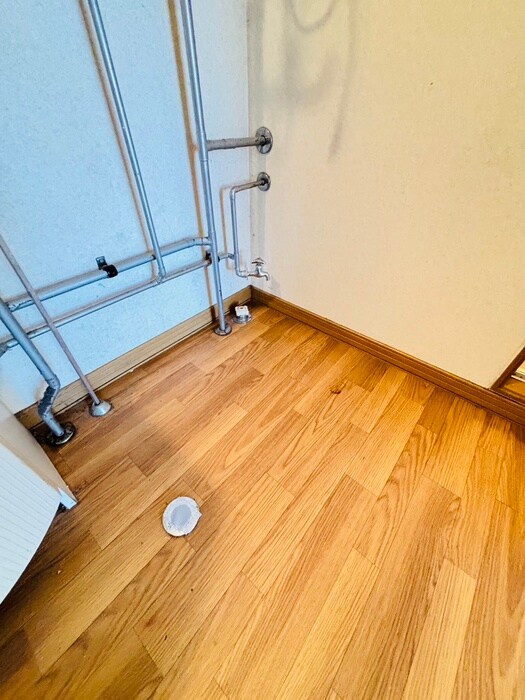 物件内観写真14　(洗濯機置場)