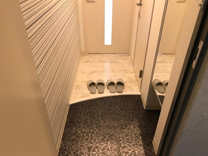 物件内観写真22　(玄関)