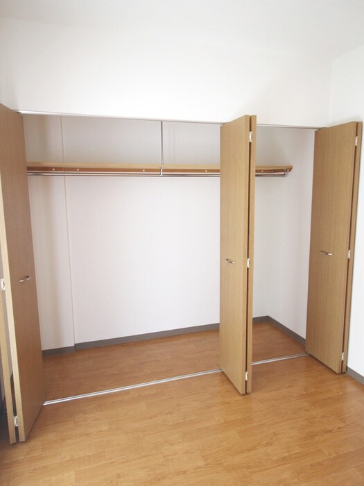 物件内観写真11　(収納)