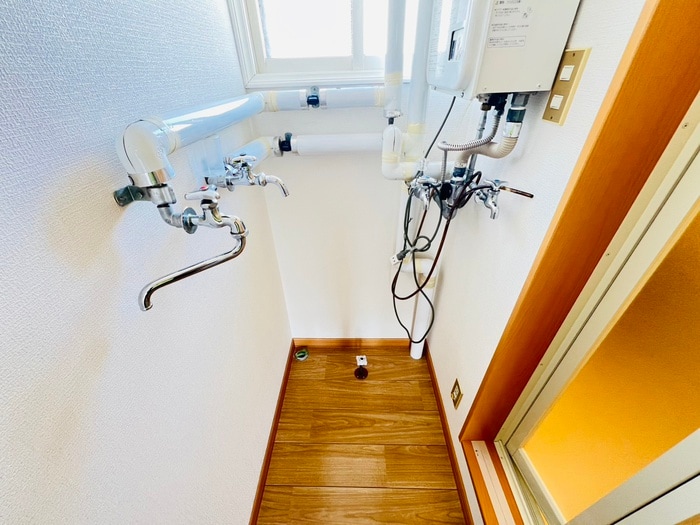 物件内観写真18　(洗濯機置場)