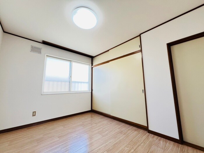 物件内観写真22　(居室)