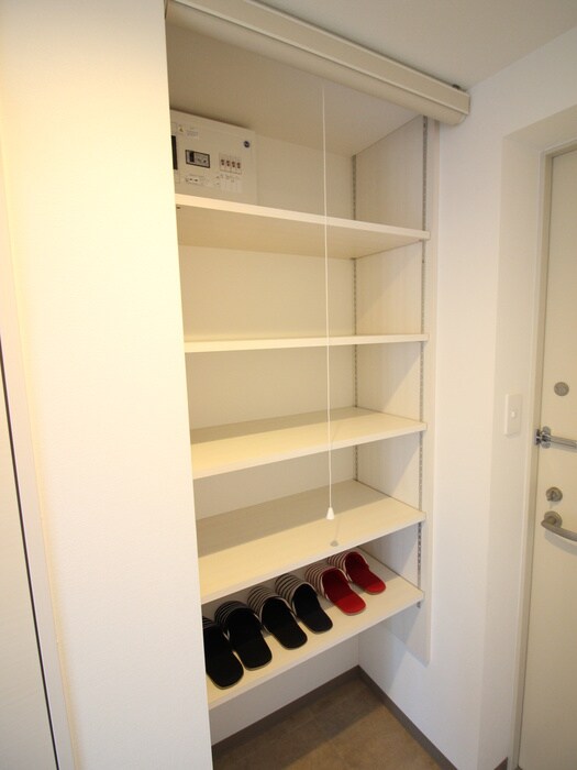 物件内観写真18　(靴箱)