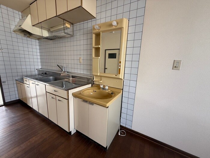 物件内観写真14　(洗面)