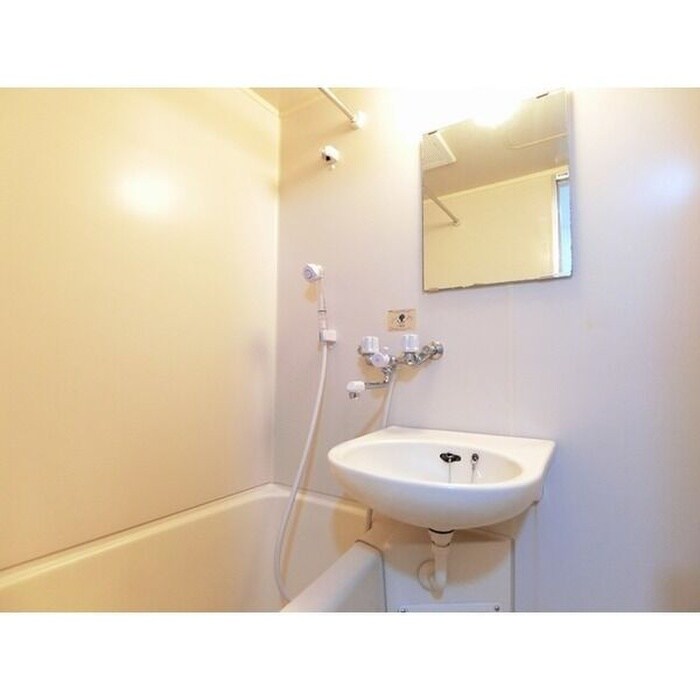 物件内観写真8　(洗面)