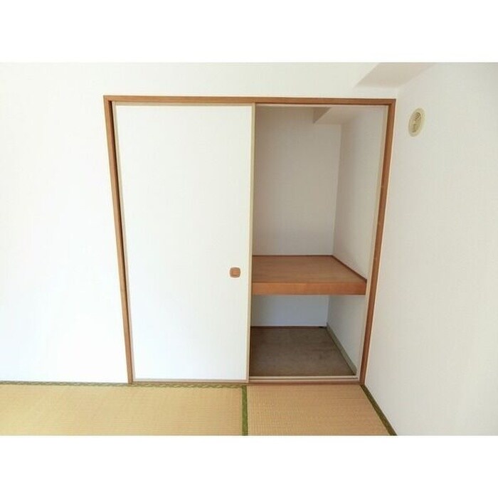 物件内観写真10　(収納)