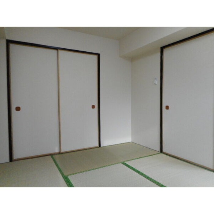 物件内観写真12　(居室)