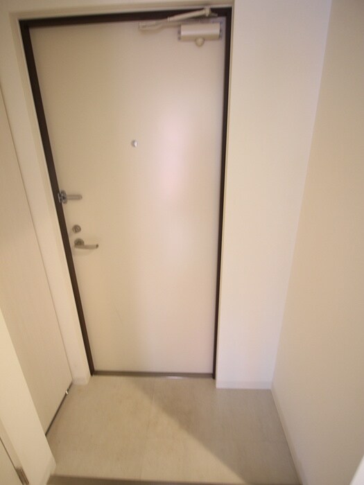 物件内観写真15　(玄関)