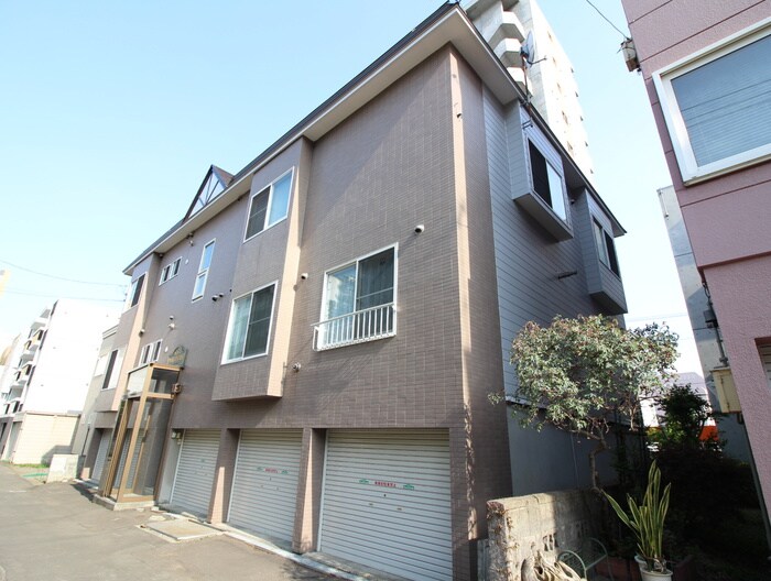 物件外観写真1　(外観写真)