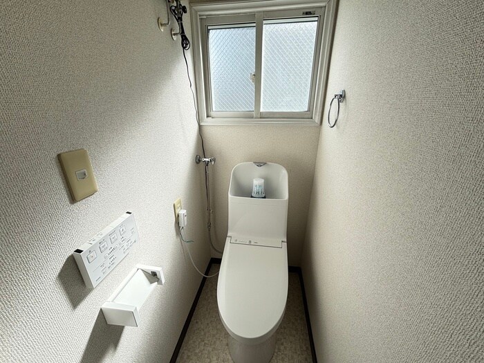 物件内観写真16　(トイレ)