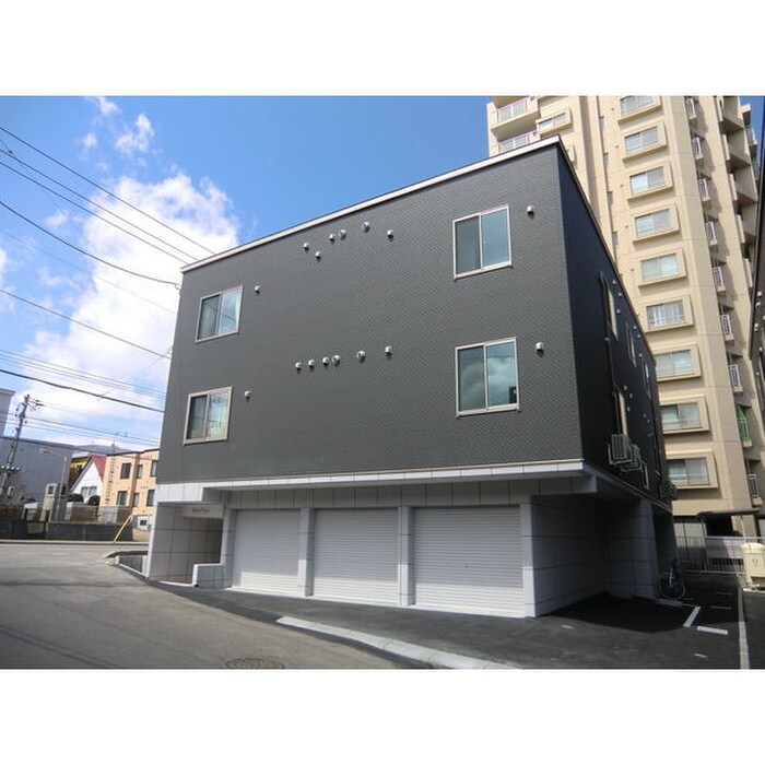 物件外観写真1　(外観写真)