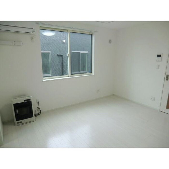 物件内観写真2　(居室)