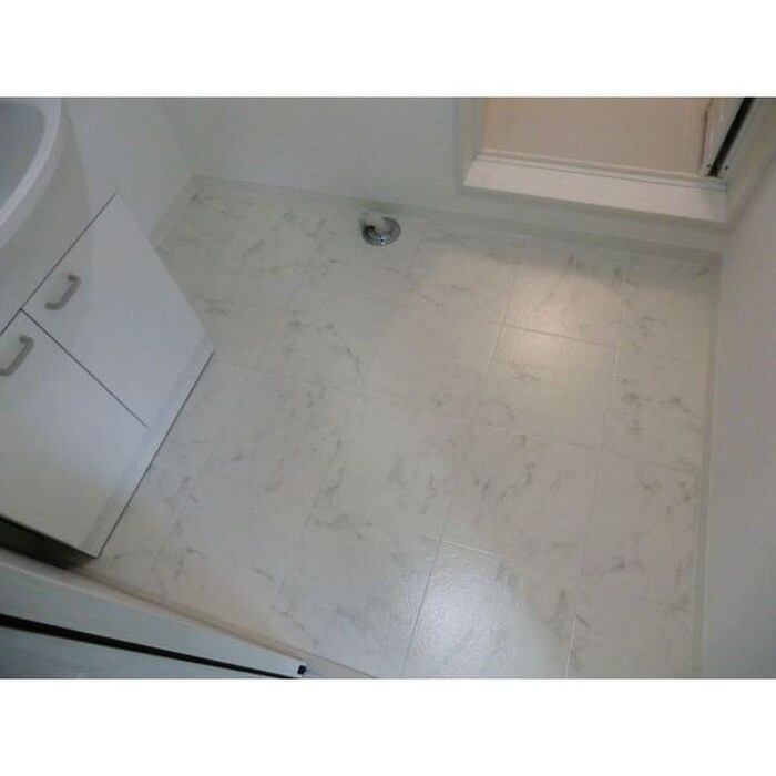 物件内観写真9　(洗濯機置場)