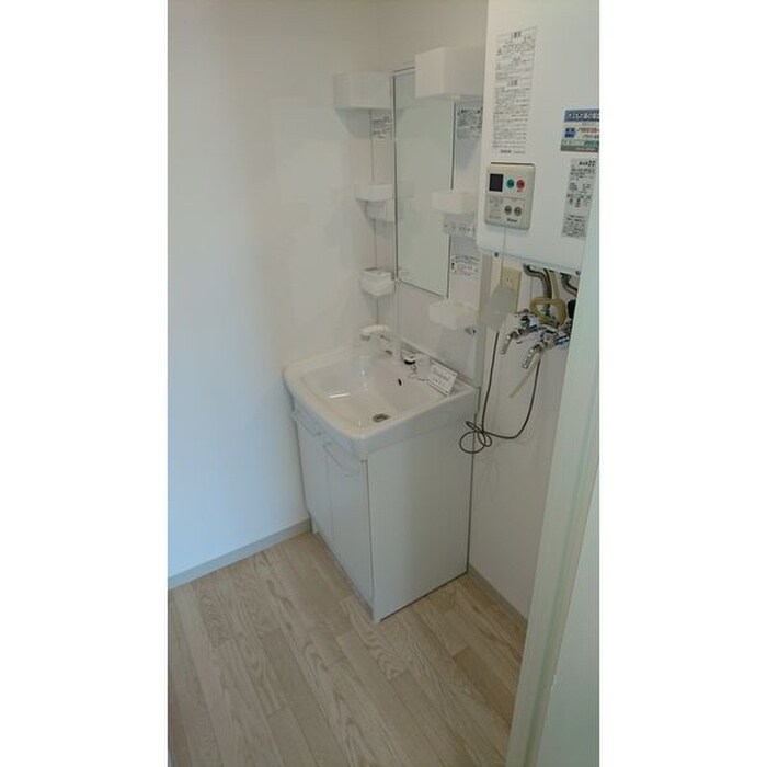 物件内観写真12　(洗面)