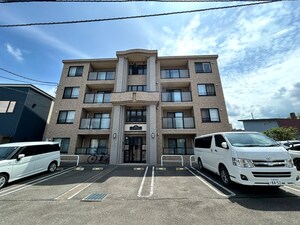 グランメール宮丘公園外観写真